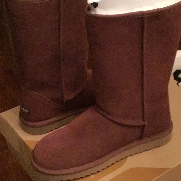 KOOLABURRA BY UGGS Women's Classic Tall Boots cappuccino size 8 new in box - Picture 3 of 5